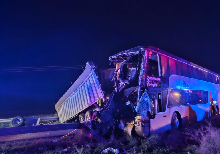 Un autocar cu peste 70 de pasageri a făcut accident la Brăila. 22 de oameni sunt la spital, a fost activat Planul Roșu (Foto & Video)