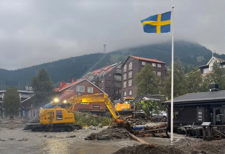 Avertizare de călătorie pentru Suedia. Cod roșu de ploi și inundații pe măsură ce furtuna Hans devine mai puternică (Video)
