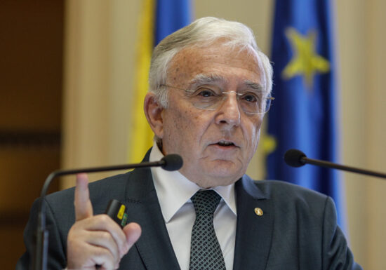 Isărescu: Stabilitatea financiară e ca sănătatea - îți dai seama cât valorează când o pierzi. Critici pentru „păsăreasca” bancherilor