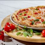 Românii sunt mari amatori de pizza. Recordul vine de la Iași – 569 într-un an