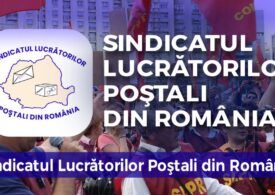 Protest la sediul Poștei Române. 100 de angajați au primit notificări de concediere. Conducerea spune că e vorba de "pile" ale căror posturi nu se mai justifică