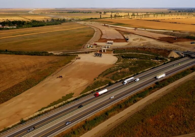 Joi se deschid primii kilometri din Autostrada Moldovei