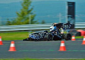 Formula Student la Timișoara: Construiesc mașini de curse de pe băncile facultății și le pilotează în competiții internaționale