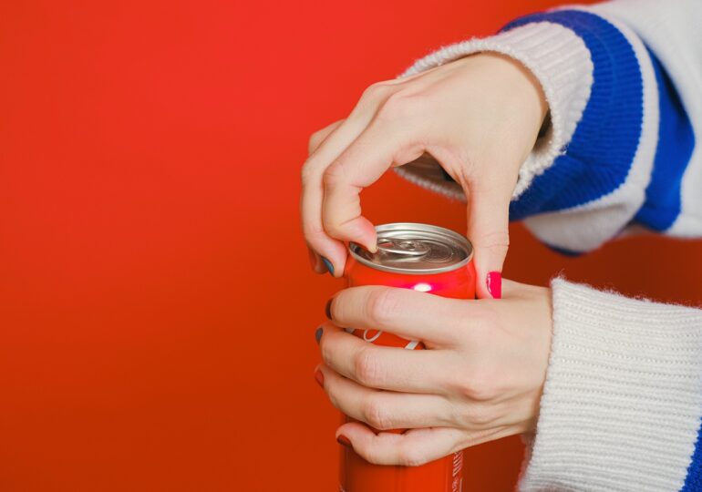 Coca-Cola a lansat prima sa băutură creată cu ajutorul inteligenței artificiale