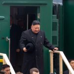 Cum arată trenul cu care Kim Jong-un s-a dus în Rusia: Vagoane blindate, tapiserii roz și restaurant cu cele mai fine specialități (Foto & Video)