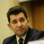 „Dușmanul” Pilonului II se pregătește să preia șefia ASF. Liviu Voinea e unul dintre artizanii pachetului fiscal