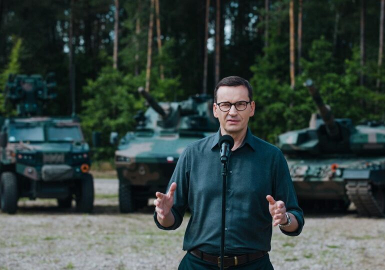 Polonia anunță că nu mai livrează arme Ucrainei, după acuzațiile lui Zelenski