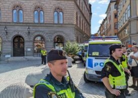 Mai multe arestări în Suedia, după ce încă un Coran a fost ars. Trecătorii au aruncat cu pietre spre organizatorul evenimentului