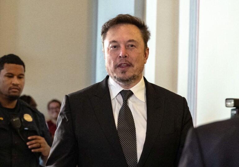 Elon Musk merge în Israel