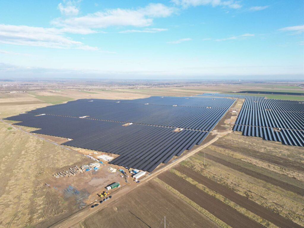parc fotovoltaic în Argeș