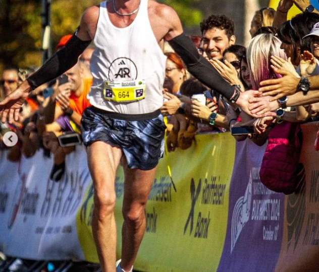Alex Corneschi, cel mai bun român la Maratonul București: ”M-am simțit puțin obosit muscular și am tratat cu calm toată cursa”.