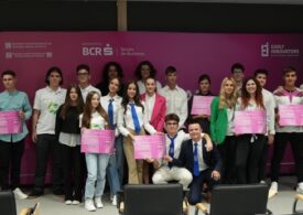 Nouă echipe de liceeni din șapte județe au câștigat premii totale de aproape 5.000 de euro în finala Early Innovators Business Plan Competition