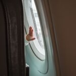 O companie aeriană din Europa introduce „zone fără copii” în avioane