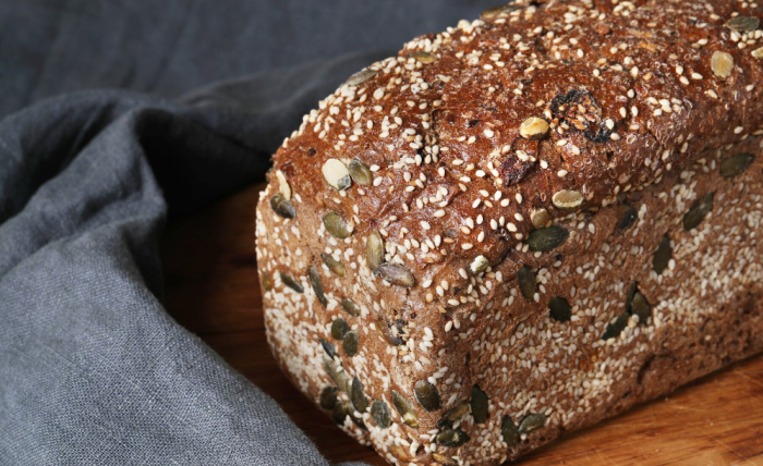 5 motive să adaugi semințe de in în pâinea făcută în casă