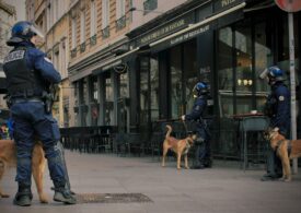 Guvernul francez trimite câini polițiști să vâneze ploșnițele din metrou: „Nu este nevoie de psihoză sau frică”