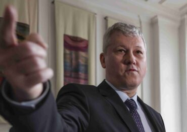 Cătălin Predoiu cere instalarea rapidă a unui guvern Veștea, cu un citat din Corneliu Coposu. "În Opoziție putem merge și peste un an"