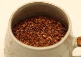 Ceaiul de rooibos, salvarea producătorilor de țigări care vor să evite interdicțiile UE
