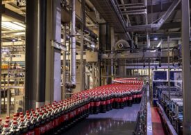Sistemul Coca-Cola în România devine primul producător local de băuturi cu o unitate proprie de fabricare a PET-ului reciclat