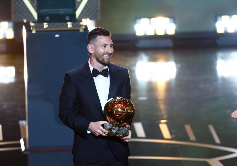 Leo Messi câștigă al 8-lea Balon de Aur din carieră: Haaland și Emiliano Martinez au primit, de asemenea, premii