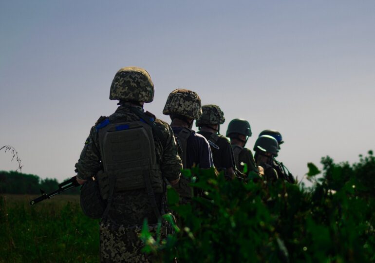 Ucraina lansează un program pilot: Ce este "mobilizarea inteligentă" prin care Kievul vrea să-și mărească armata