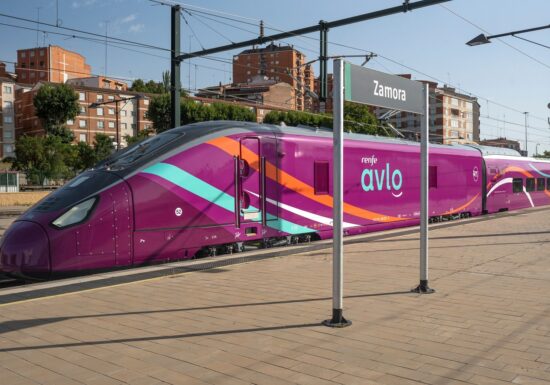 galerie foto cu Trenurile de mare viteză din Spania