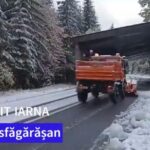 Prima zăpadă de toamnă: A nins pe Transfăgărășan, Transalpina, dar și la Voineasa (Foto&Video)