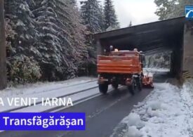 Prima zăpadă de toamnă: A nins pe Transfăgărășan, Transalpina, dar și la Voineasa (Foto&Video)