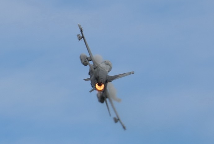 F16ActionFetestiMApN