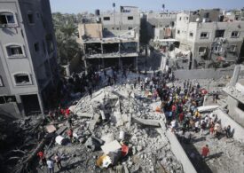 Negocieri prelungite în noapte pentru un armistițiu în Gaza. UE nu va tăia banii palestinienilor, medici uciși și spital înconjurat de tancuri