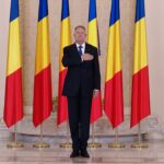 Iohannis a decorat cercetători, profesori, șefi de instituții (Video). George Simion a primit „Crucea șaguniană” pentru mireni de la un mitropolit