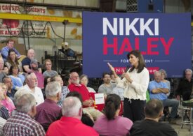 Nikki Haley aduce o premieră istorică odată cu prima victorie în fața lui Donald Trump