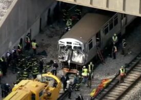 Zeci de răniți într-un accident de tren în Chicago (Video)