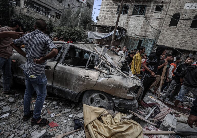 <span style="color:#990000;">Război în Gaza</span> Lupte violente în Khan Yunis. Depozit uriaș de arme lângă o școală. Netanyahu, în fața furiei