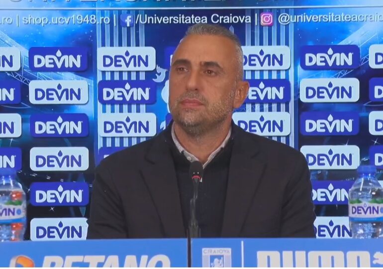 Universitatea Craiova și-a prezentat noul antrenor: "Sper să aducă noroc"