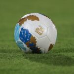 Trei reguli importante se schimbă în regulamentul jocului de fotbal din sezonul următor