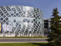 Profitul OMV Petrom scade cu 14% în prima jumătate a anului. Compania a plătit 10 miliarde de lei la buget și accelerează investițiile