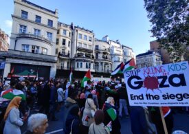 Sute de mii de oameni, la un marș pro-palestinian la Londra. Poliția a făcut peste 150 de arestări (Foto&Video)