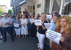 Protest la Casele Județene de Asigurări de Sănătate. Angajații asigură doar urgențele (Video)