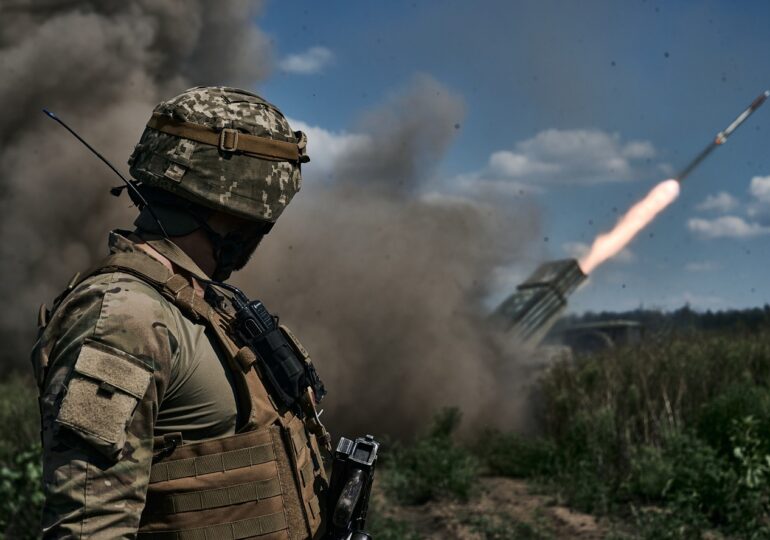 Armata americană și-a regândit necesarul de muniție, după ce a văzut cât "înghite" războiul din Ucraina