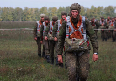 Zvonurile despre mobilizare: Putin neagă, rușii nu-l cred
