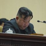 Imaginile zilei: Kim Jong Un plânge la o întâlnire publică din Phenian (Video)