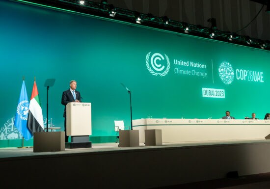 Klaus Iohannis, la Dubai: Până în 2050, 86% din energia României va fi din surse regenerabile