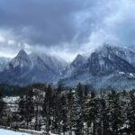 Bușteni: obiective turistice, trasee și alte informații utile despre stațiunea montană