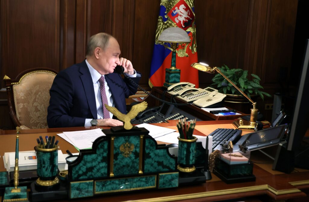 Rusia respinge planul de pace în 20 de puncte și vrea să-l rescrie. Moscova cere restricții mai dure pentru Ucraina – surse