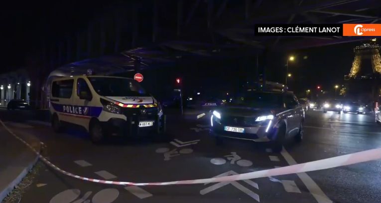 Atac în centrul Parisului: Un mort și doi răniți, agresorul ar fi strigat Allah Akbar