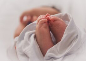 Rata mortalității infantile a crescut alarmant în România, pe fondul prăbușirii natalității. Județele unde situația este catastrofală