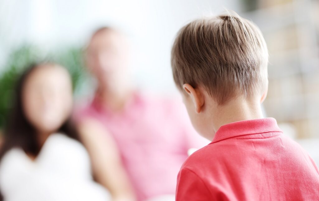 Sistemul românesc de protecție și reabilitare a minorilor care au comis fapte penale este marcat de lipsuri: De ce reducerea vârstei răspunderii penale nu reprezintă o soluție