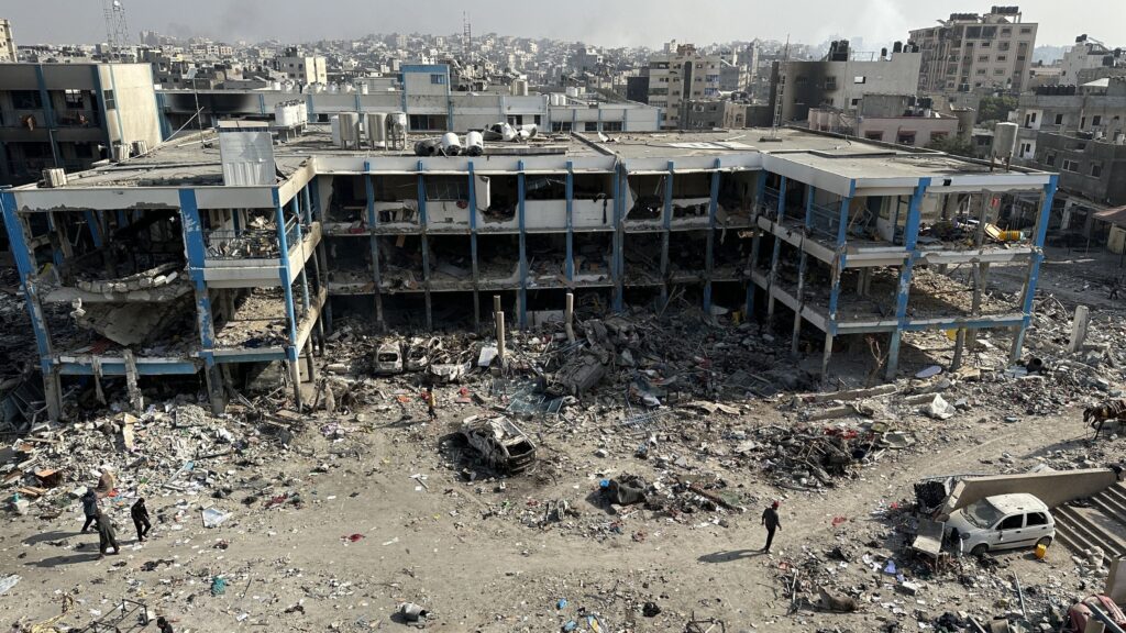 Administrația Trump vrea să construiască o bază militară pentru 5.000 de persoane în Gaza. Un complex cât 200 de terenuri de fotbal