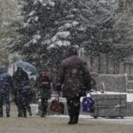 Ninge de Crăciun. ANM a emis cod galben de frig, viscol și zăpadă de 25 cm