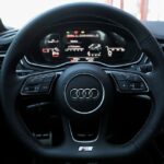 Audi și Porsche sunt mărcile de mașini care au cel mai des kilometrajul dat înapoi în România